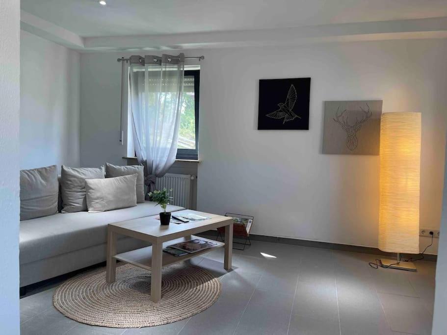 Ferienwohnung Wohnen Am Waldrand Mettlach Exterior foto